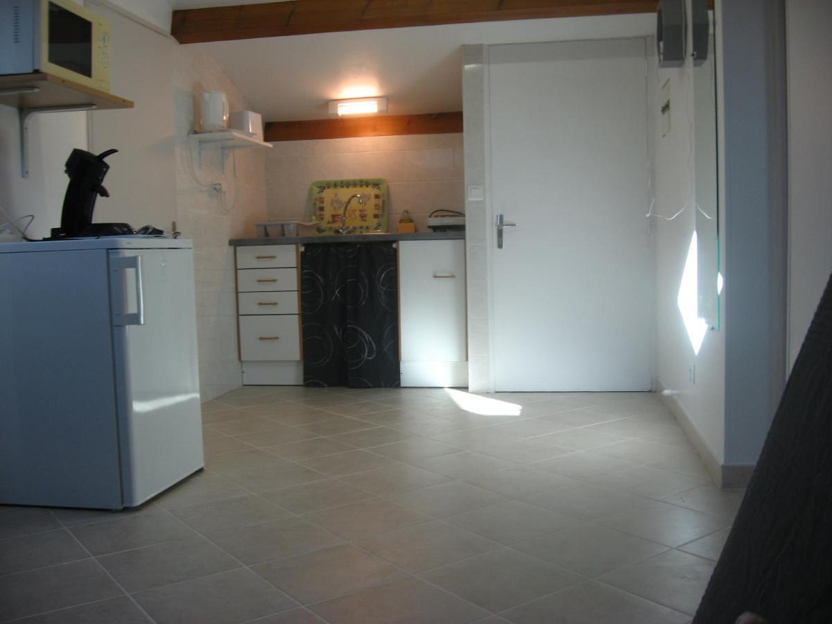 T 2 Avec Velux Sous Les Combes De 34 M2 Apartment La Londe-les-Maures Exterior photo